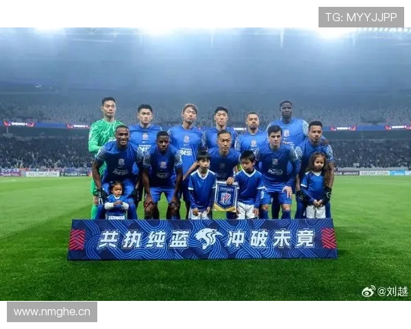 上海申花赛季中期战术危机暴露，豪门争冠之路再遇阵容与管理双重考验。