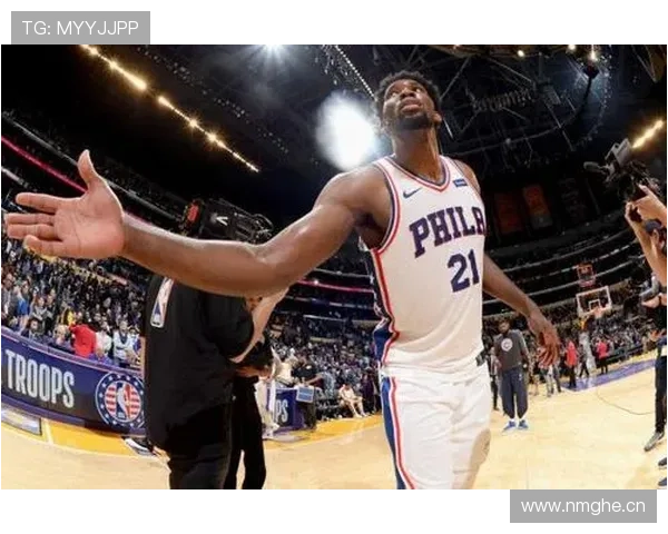 恩比德家里居然还有私人按摩师？这生活也太不像篮球人生了吧！